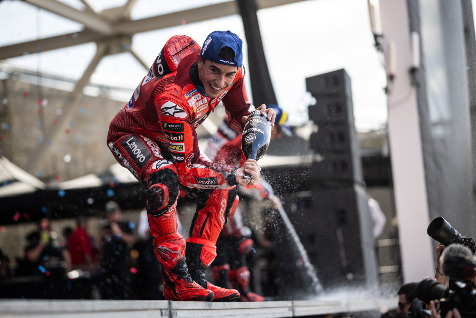 MotoGP, tutti i festeggiamenti di Marc Marquez nel 2025