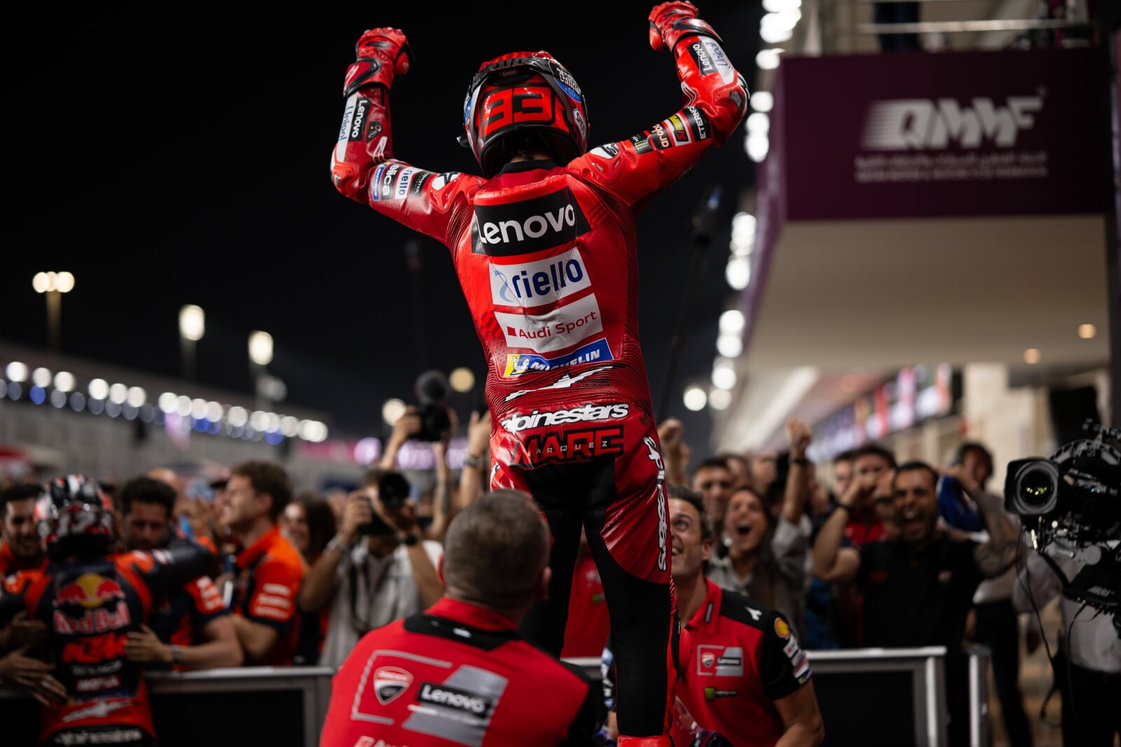 MotoGP, tutti i festeggiamenti di Marc Marquez nel 2025