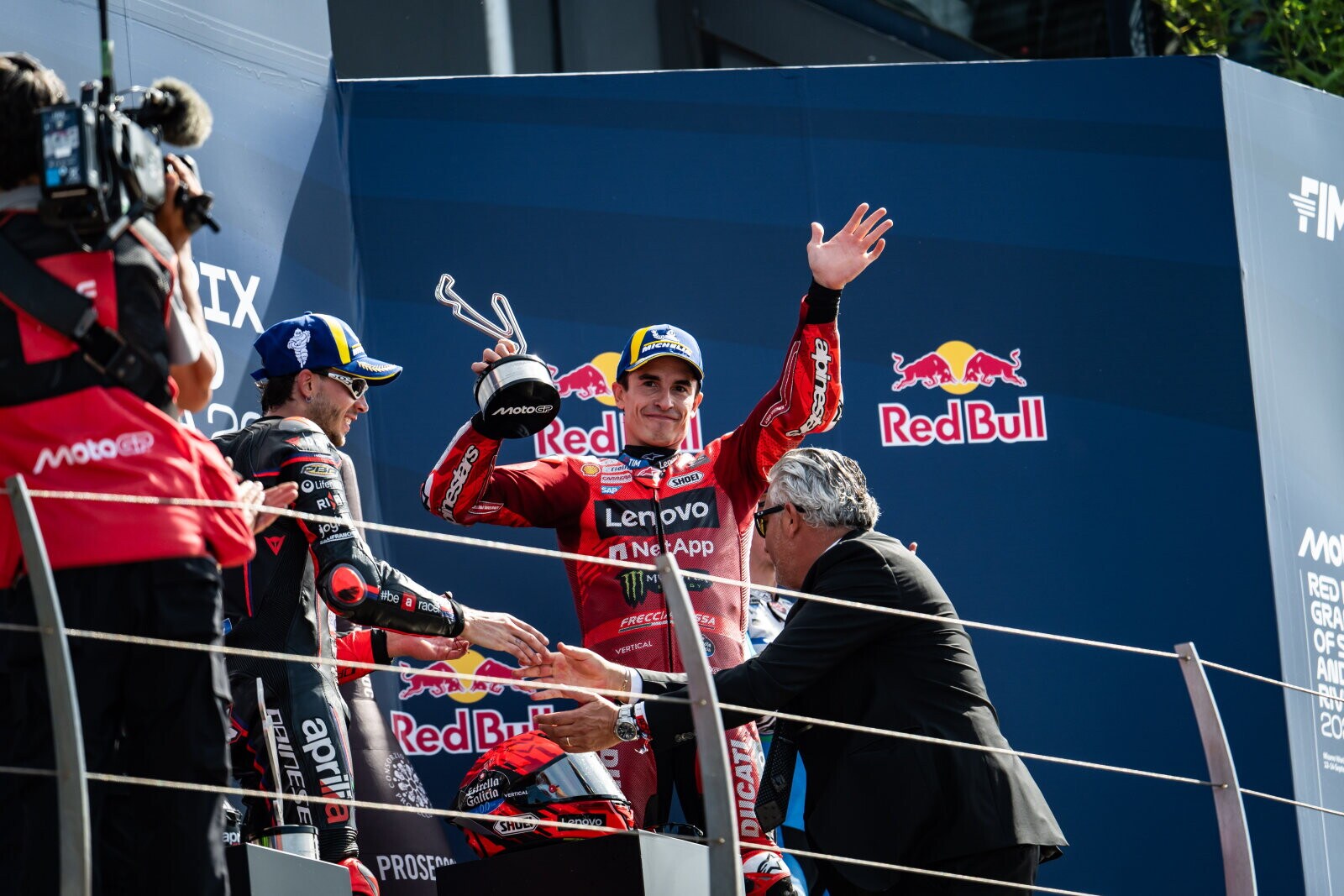 MotoGP, tutti i festeggiamenti di Marc Marquez nel 2025