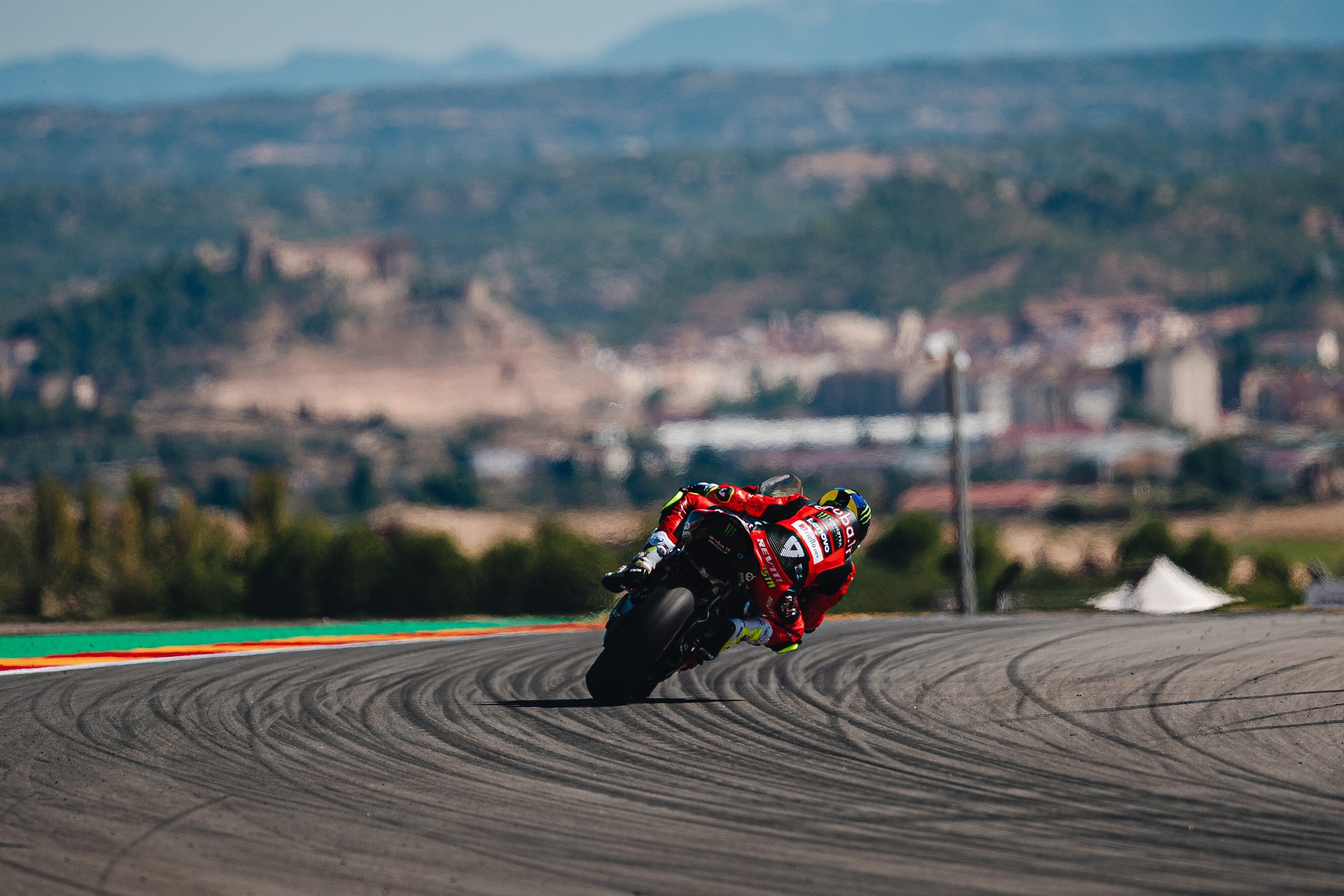 SBK Aragon, tutte le foto più belle del sabato in pista