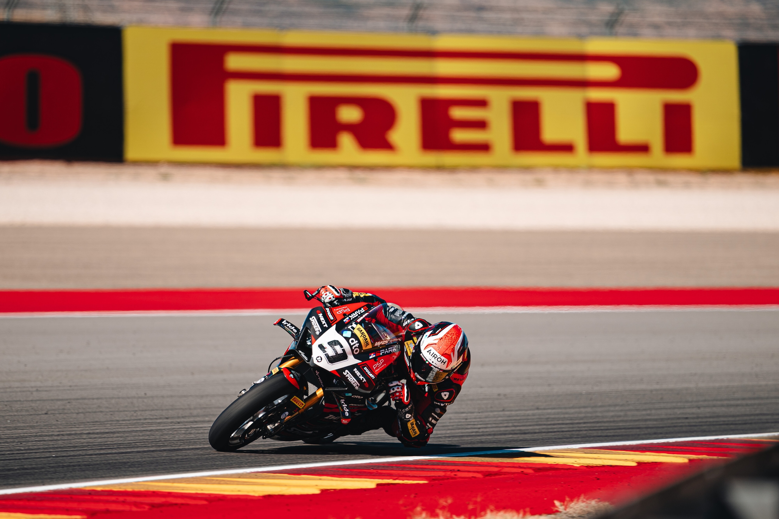 SBK Aragon, tutte le foto più belle del sabato in pista