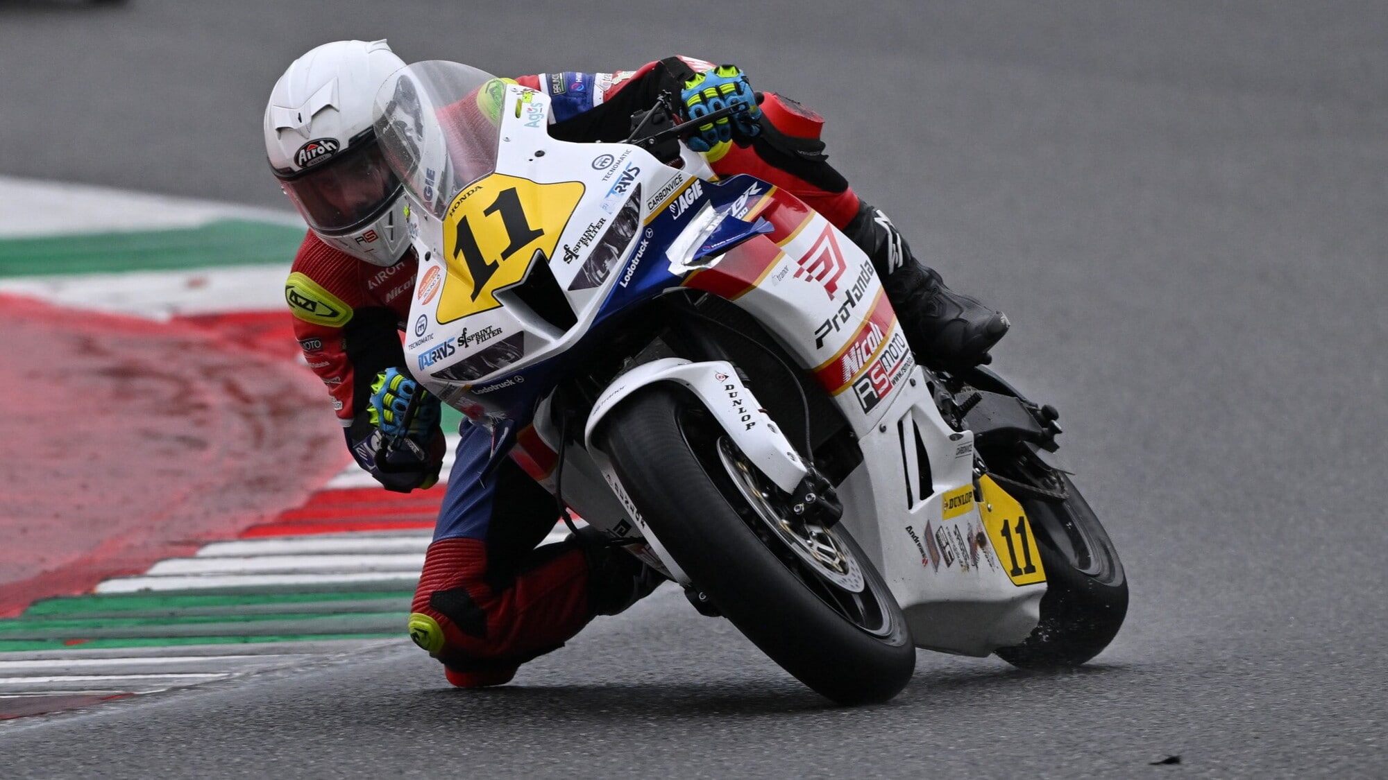 Pro Honda CBR600RR Cup by Improve: Agazzi show al Mugello con vittoria e titolo