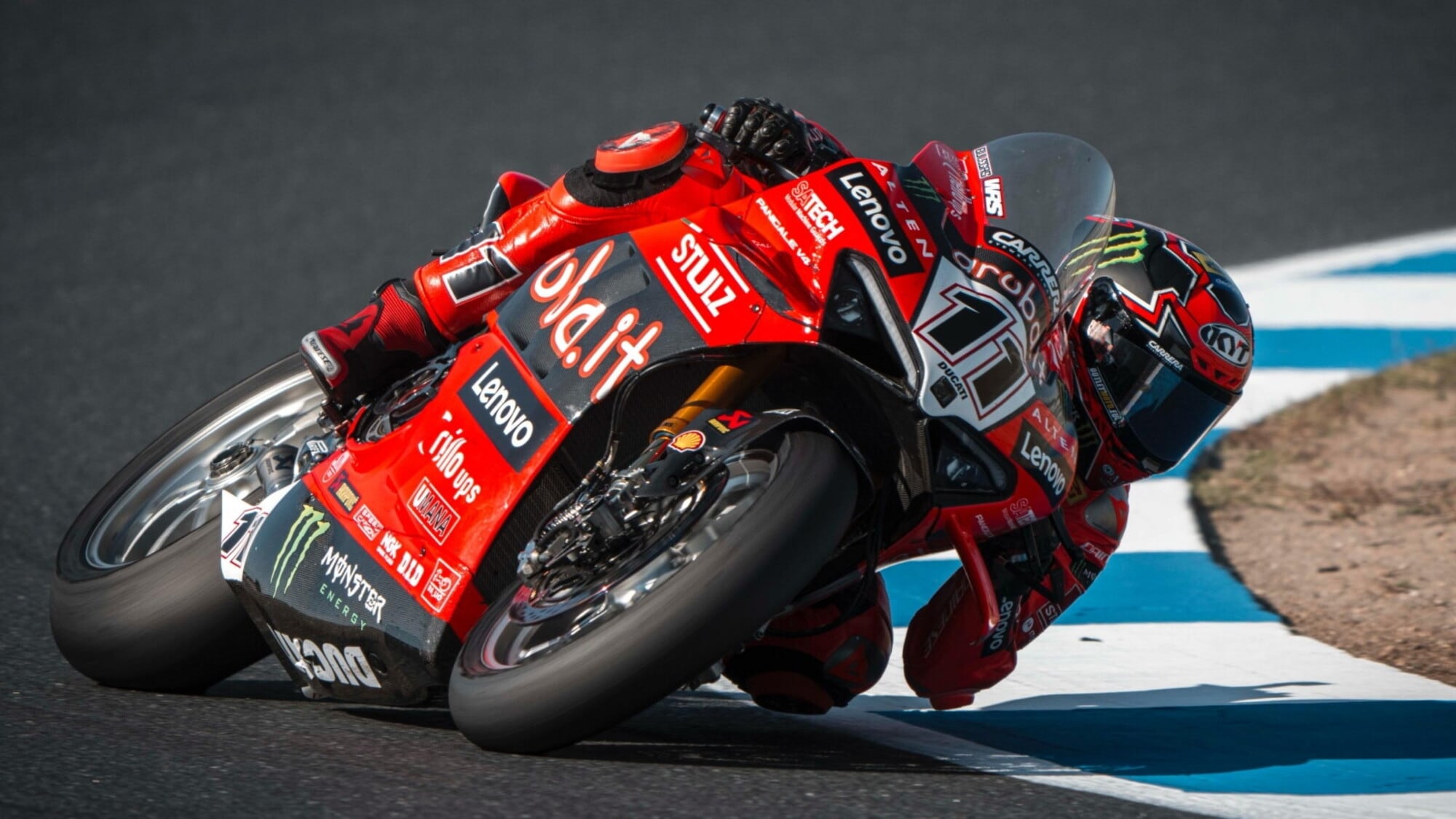 SBK Estoril: Bulega risponde a Toprak e si prende le FP2, 4° Bassani