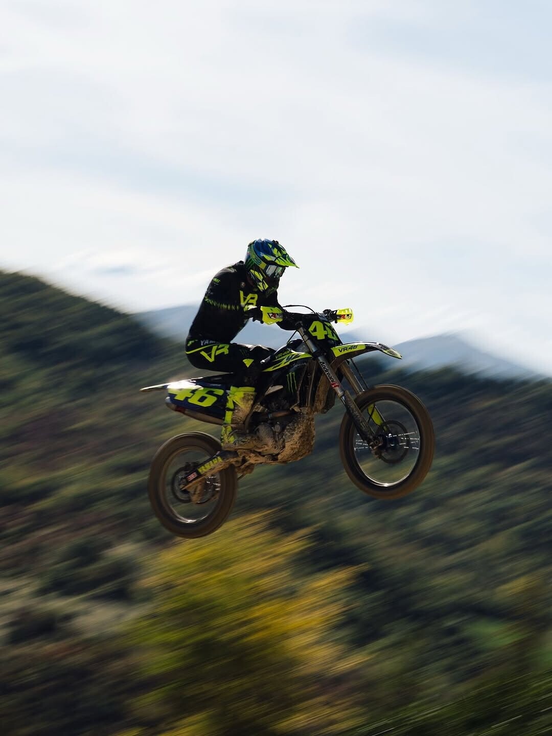 Valentino Rossi e l'allenamento inedito sulla Motocross