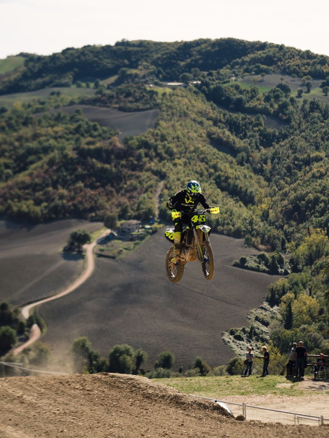 Valentino Rossi e l'allenamento inedito sulla Motocross