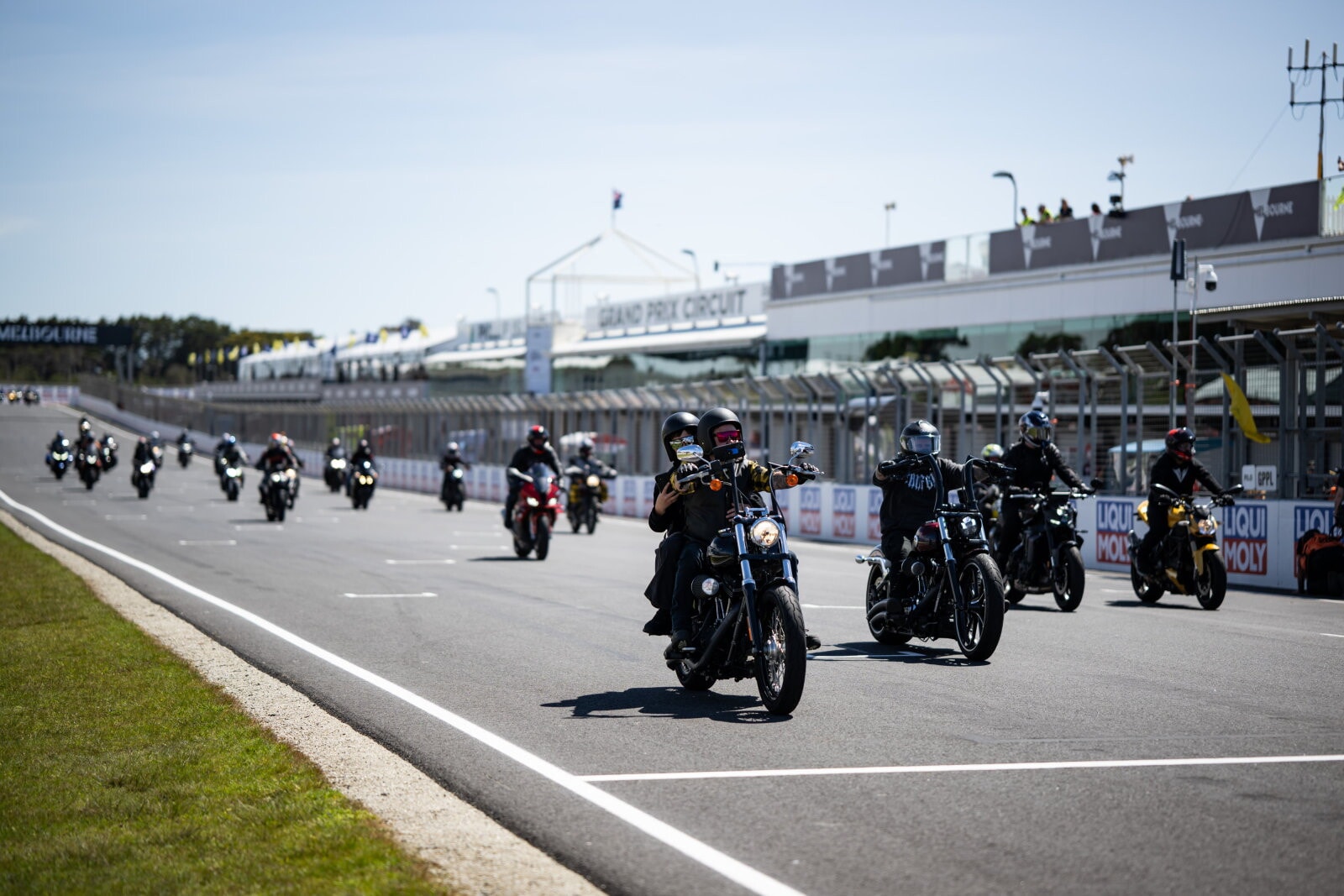MotoGP Australia: la parata da San Remo a Phillip Island con Stoner, Bagnaia, Miller e Aldeguer