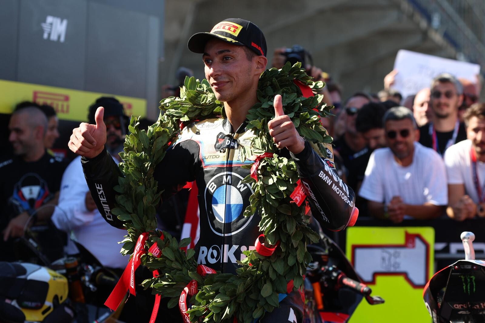 SBK, sul tetto del mondo per la terza volta: la festa di Razgatlioglu per il titolo iridato