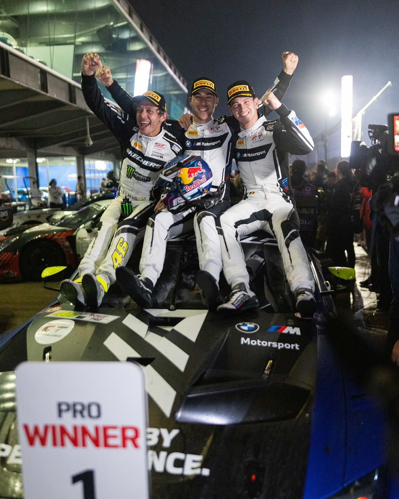 Valentino Rossi vince la 8 ore di Indianapolis: tutte le foto