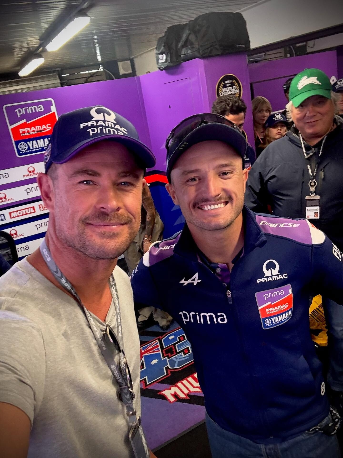 Chris Hemsworth a Phillip Island per la MotoGP