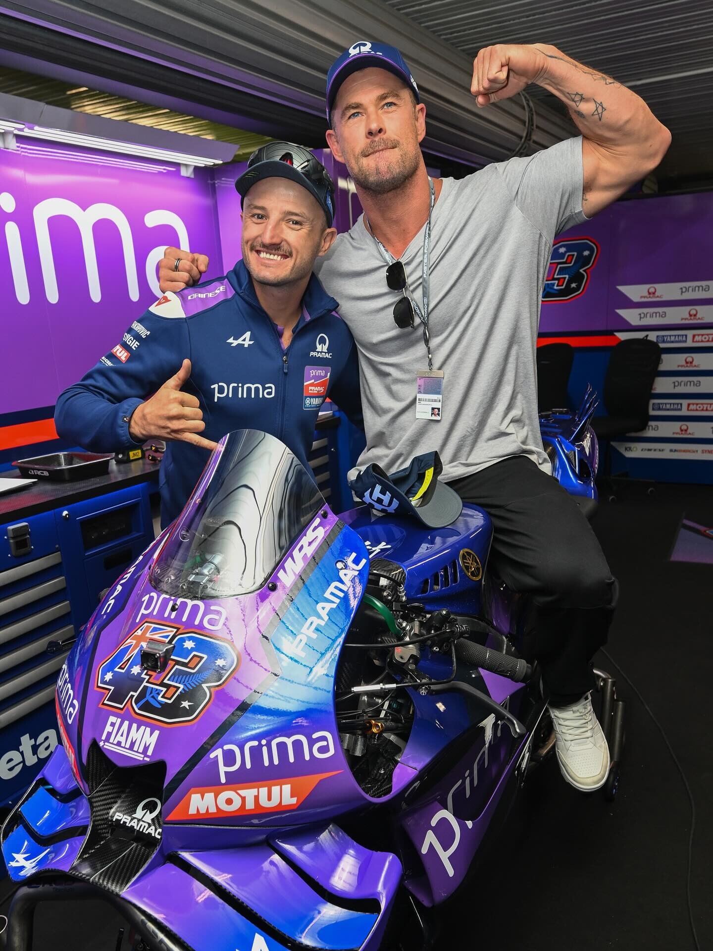 Chris Hemsworth a Phillip Island per la MotoGP