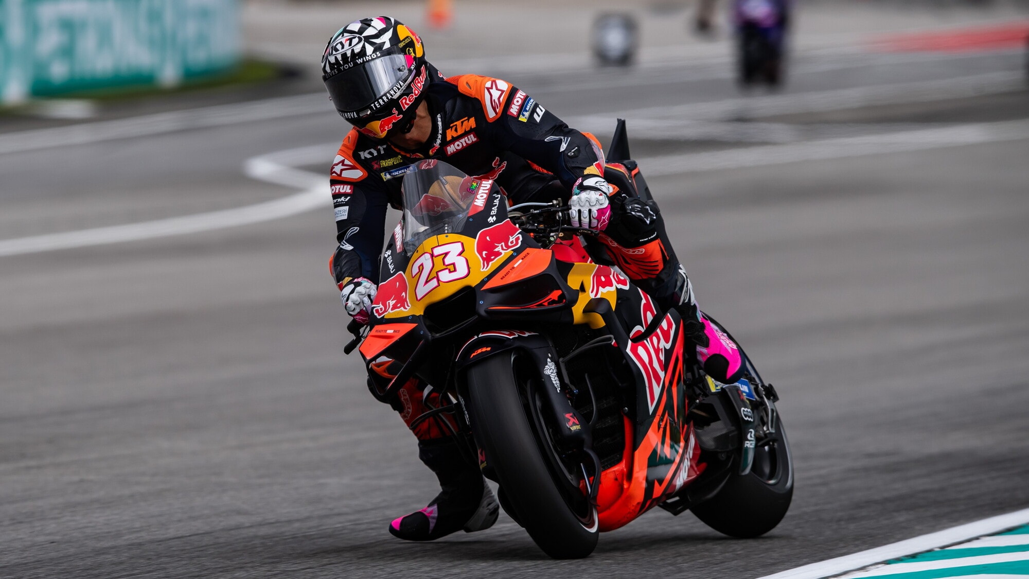 MotoGP: un'altra grande rimonta di Bastianini a Sepang, ma la qualifica...