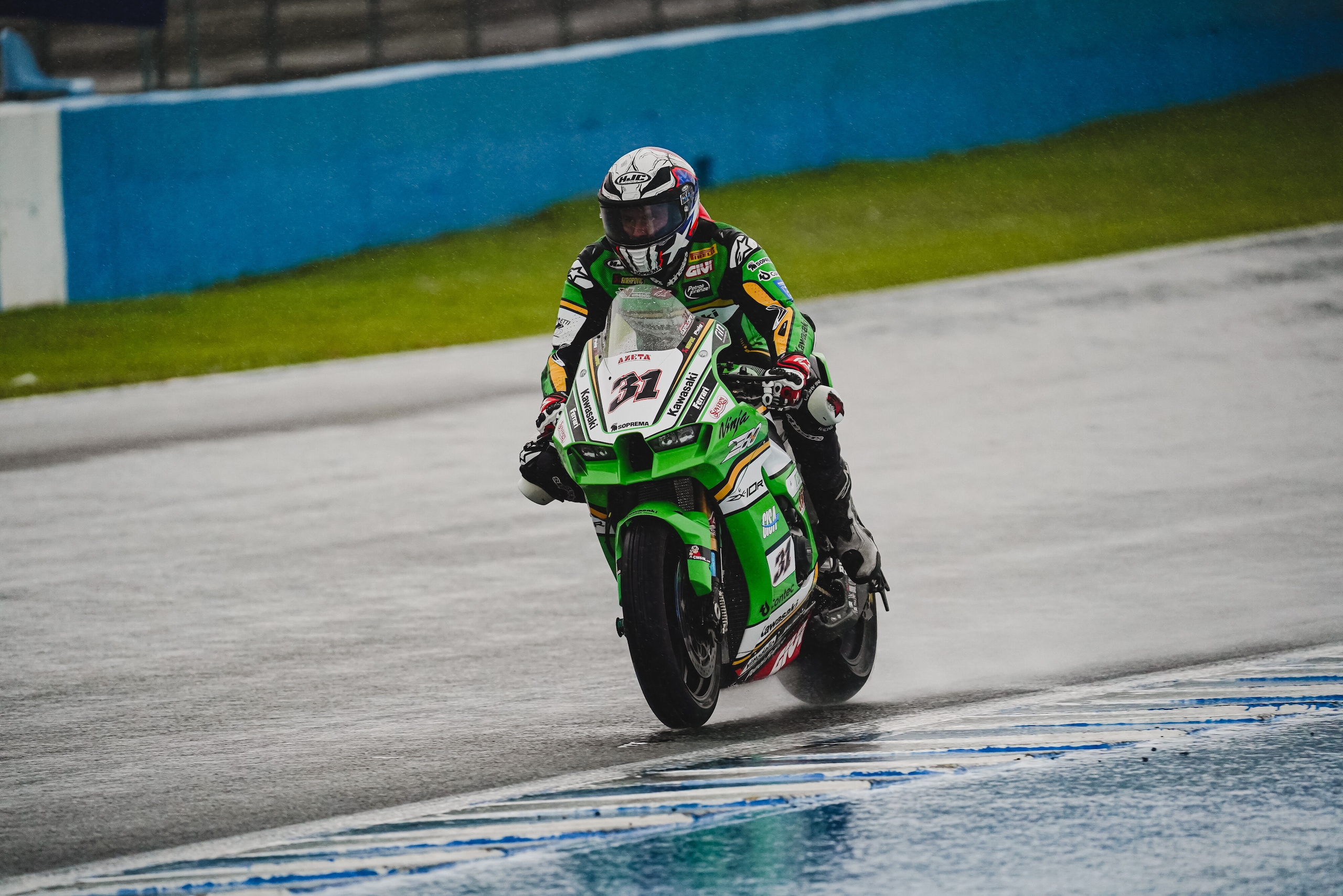 Superbike, prima giornata di test a Jerez: tutte le foto