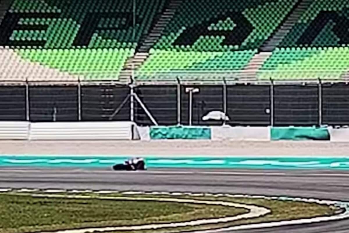MotoGP: ai test di Sepang la prima caduta di Marc Márquez