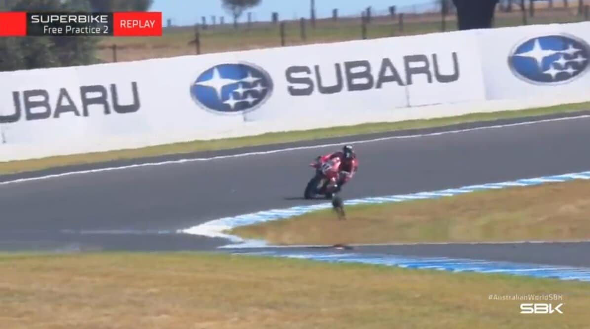 SBK, solo un canguro ferma Bulega nel venerdì di Phillip Island