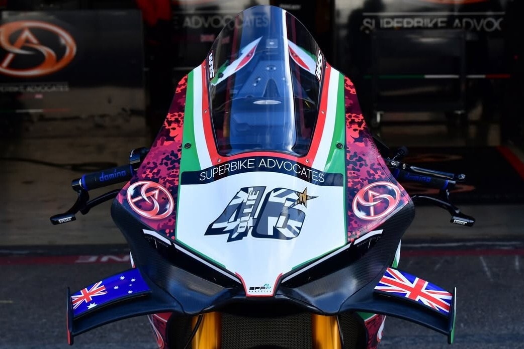 SBK, Advocates Racing Team svela la Panigale V4 R che sarà affidata a Tommy Bridewell