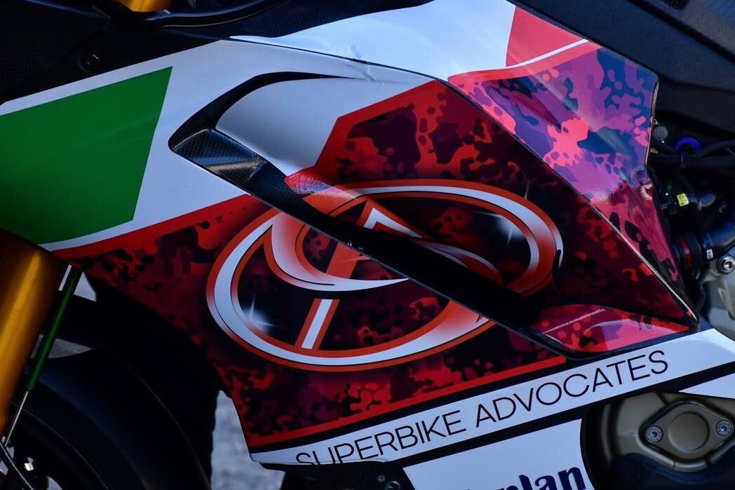SBK, Advocates Racing Team svela la Panigale V4 R che sarà affidata a Tommy Bridewell