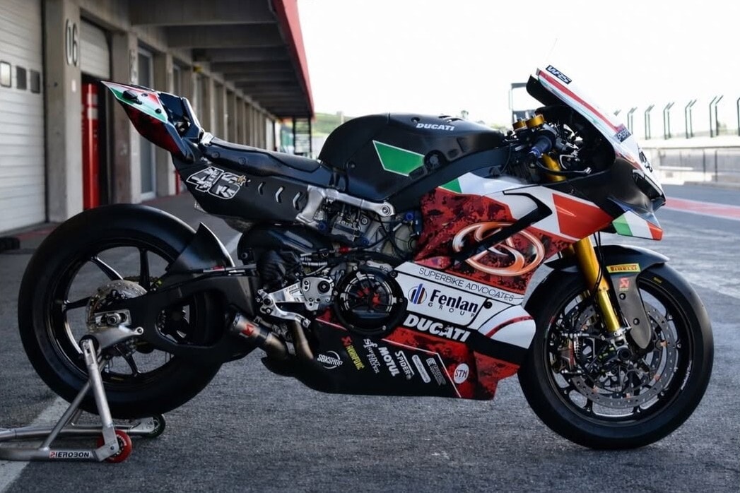 SBK, Advocates Racing Team svela la Panigale V4 R che sarà affidata a Tommy Bridewell