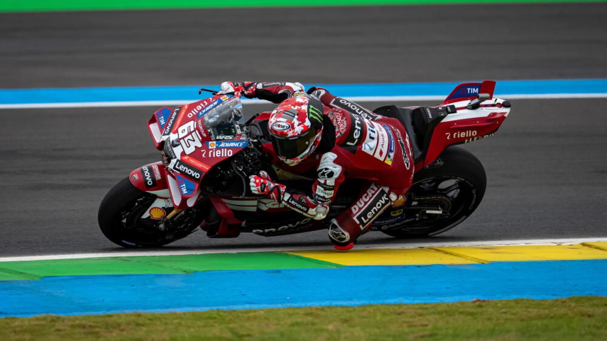 MotoGP: Pecco Bagnaia inciampa in Brasile e vede lo spettro della scorsa stagione