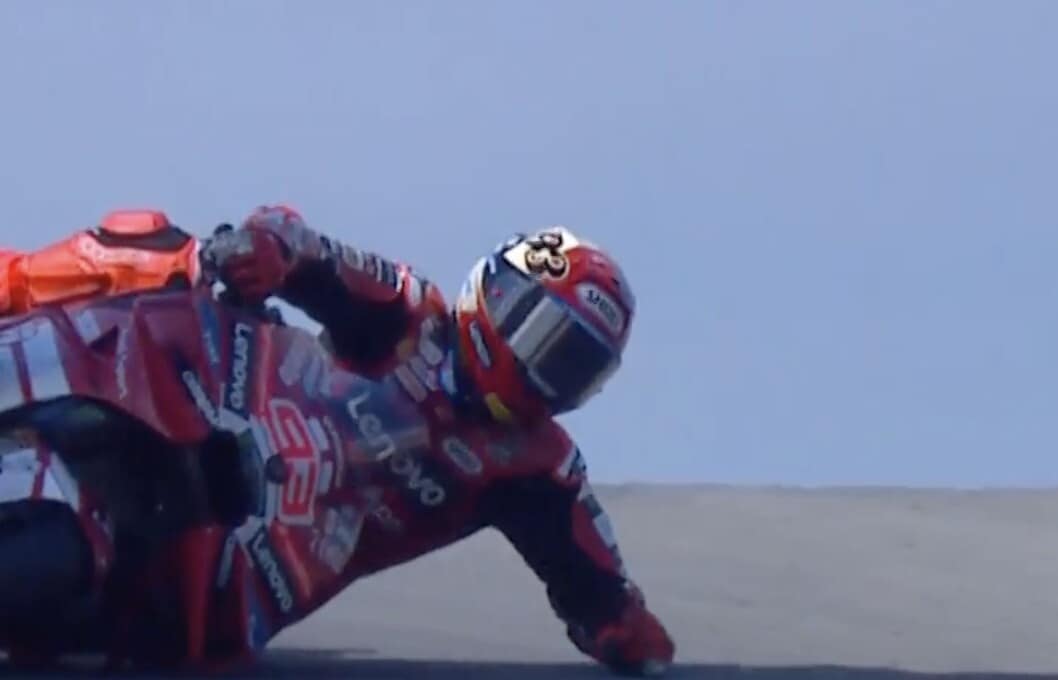 MotoGP USA, inizio da dimenticare per Marquez: la sequenza della caduta in curva 10