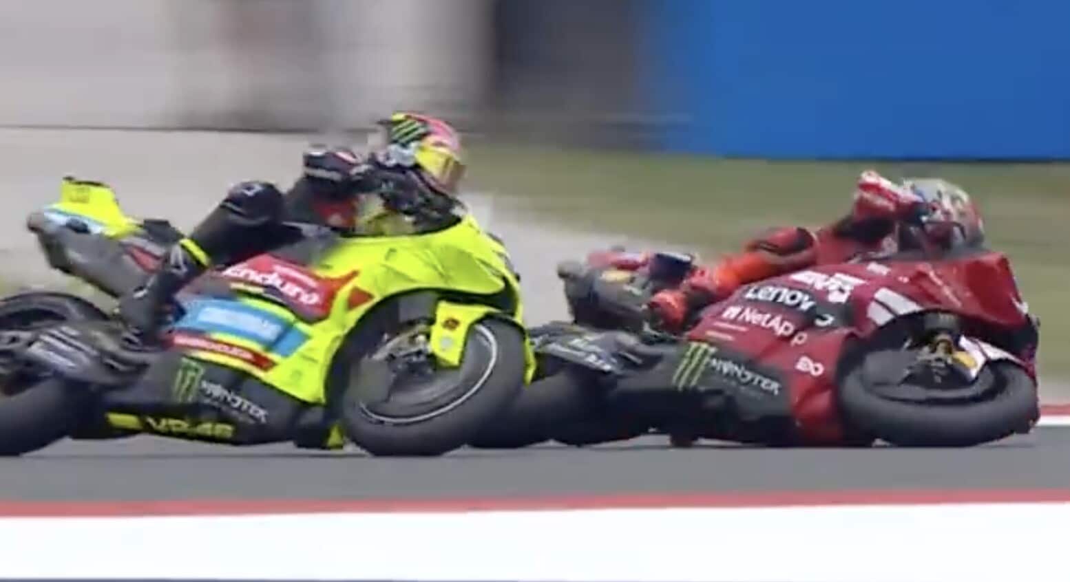 MotoGP, Marquez sbaglia e stende Di Giannantonio: la sequenza