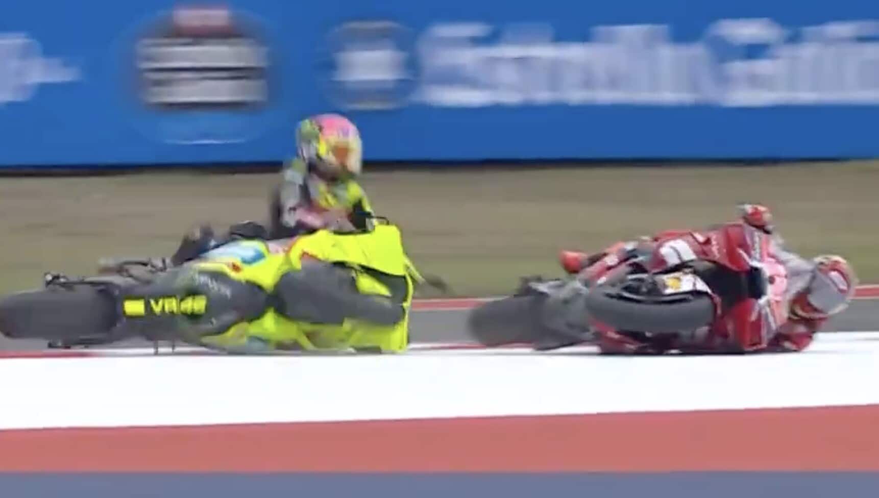 MotoGP, Marquez sbaglia e stende Di Giannantonio: la sequenza