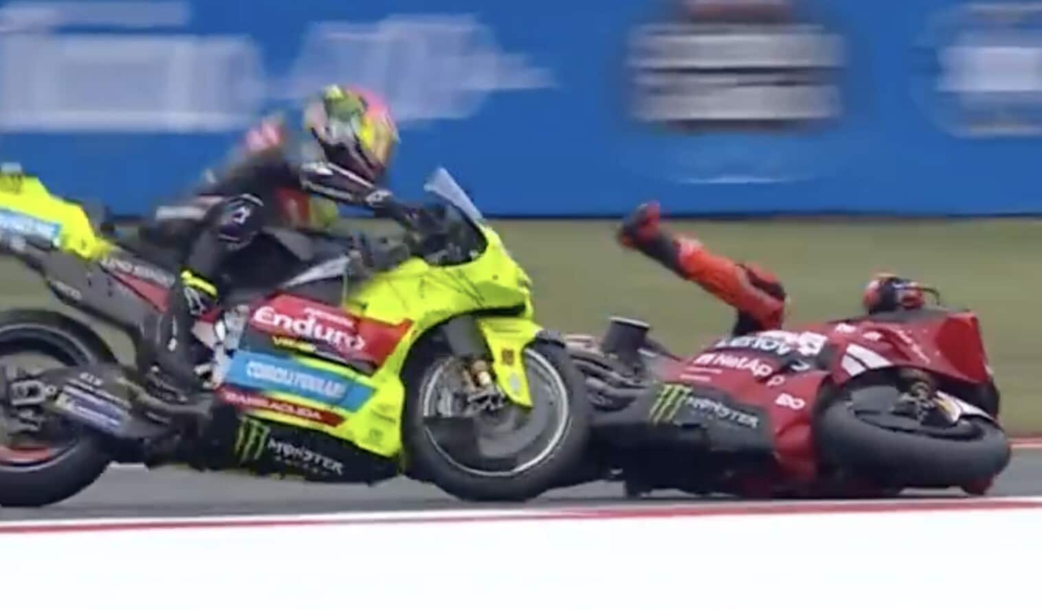 MotoGP, Marquez sbaglia e stende Di Giannantonio: la sequenza