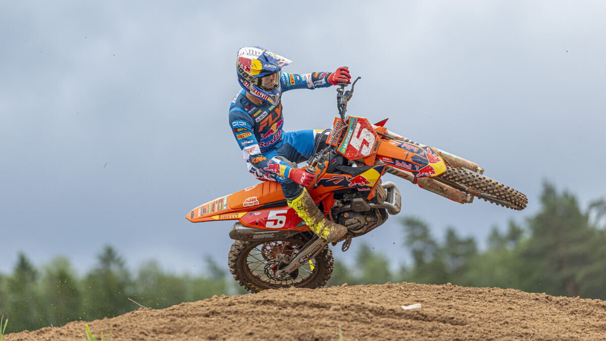 MXGP: Coenen vince il primo round in Lettonia