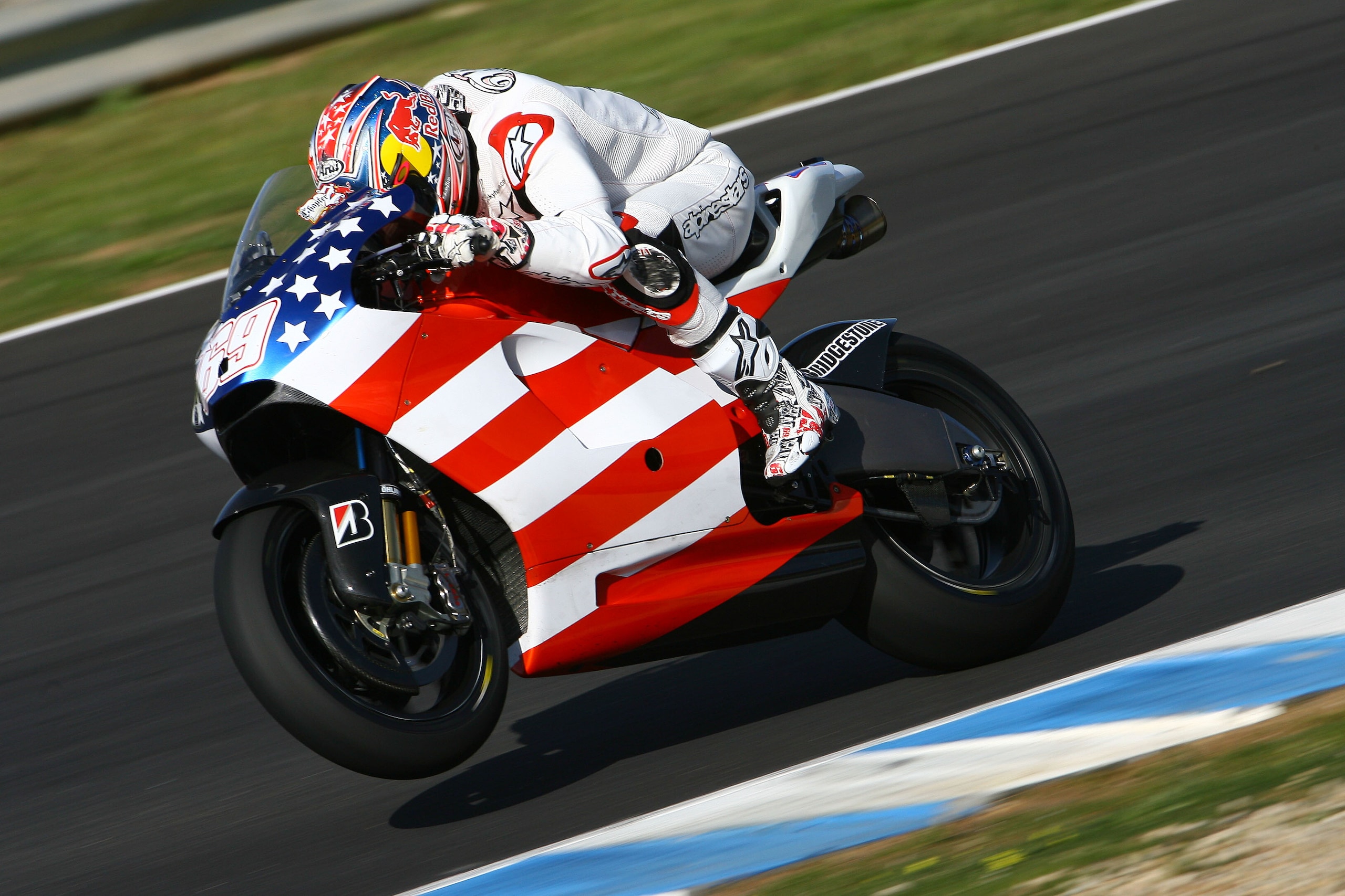 Nel ricordo di Nicky Hayden: immagini indimenticabili di Kentucky Kid