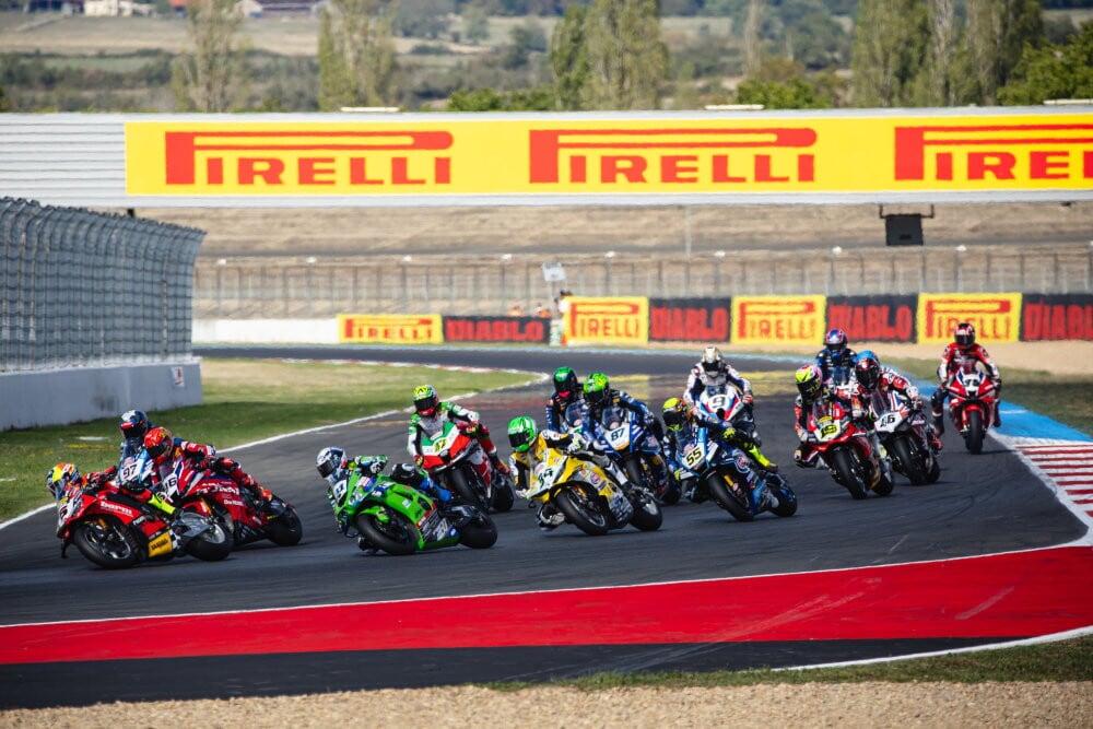 SBK Magny-Cours: ecco come cambia la classifica, Nicolò Bulega ad un passo dal titolo