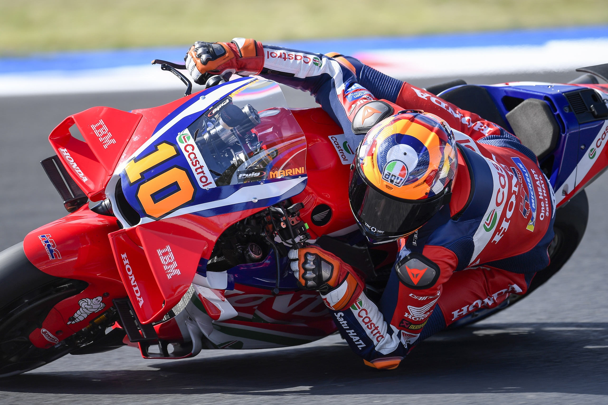 I piloti MotoGP a Misano con il nuovo Pista GP R3