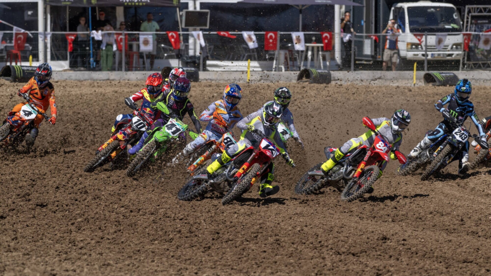 MXGP: Shangai accoglie i piloti della MXGP