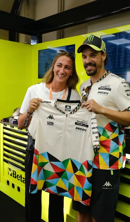 Simona Quadarella dalla vasca delle Olimpiadi alla MotoGP