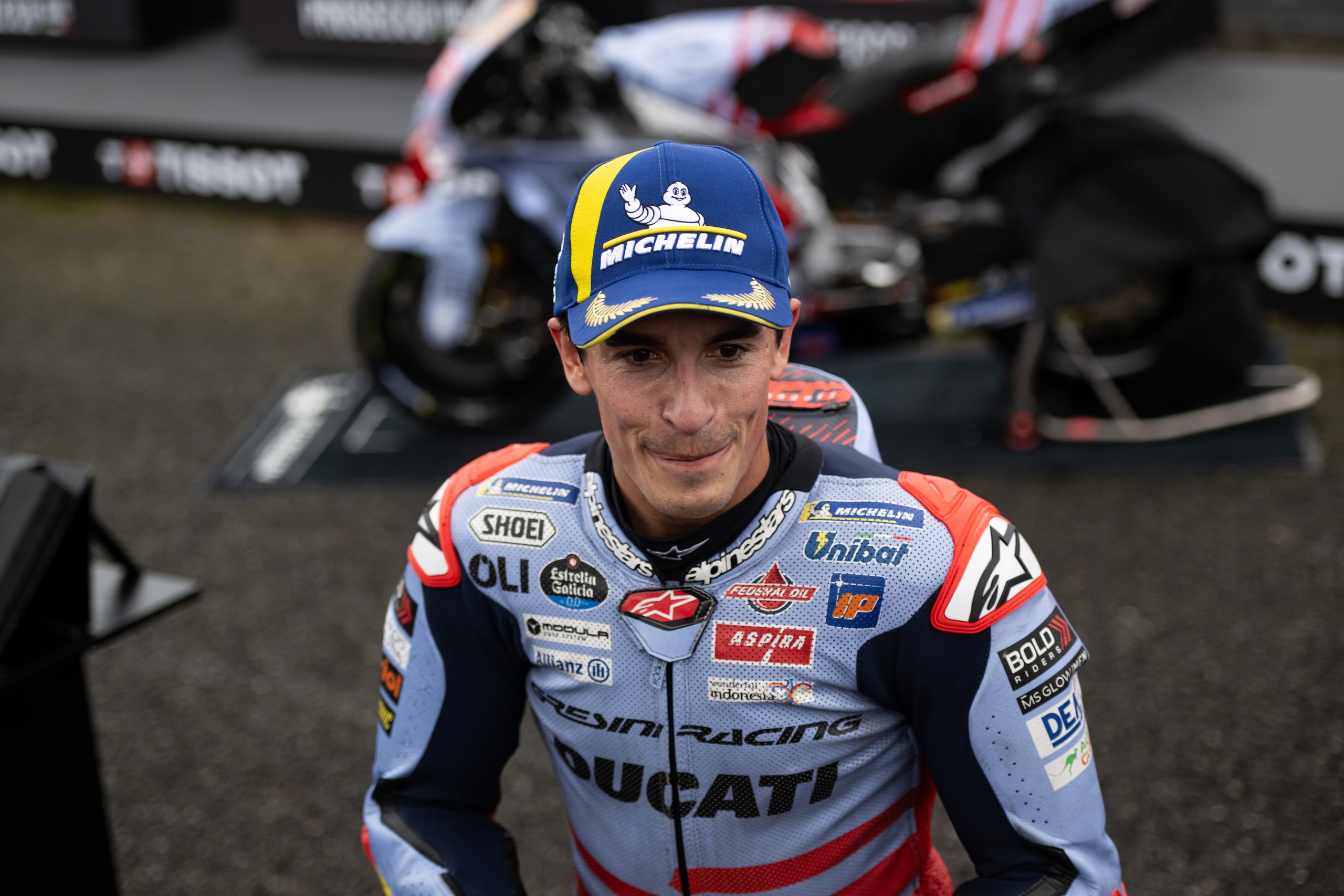 IP mette un tetto al prezzo della benzina: ma ricordate quando correva con Biaggi, Rossi e Márquez?