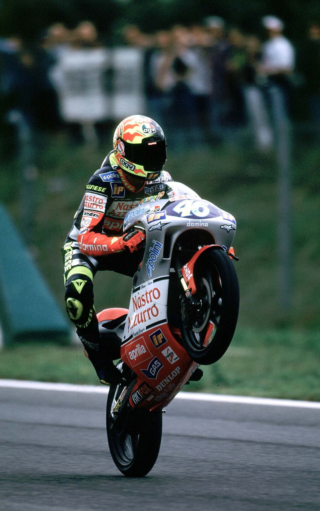 IP mette un tetto al prezzo della benzina: ma ricordate quando correva con Biaggi, Rossi e Márquez?