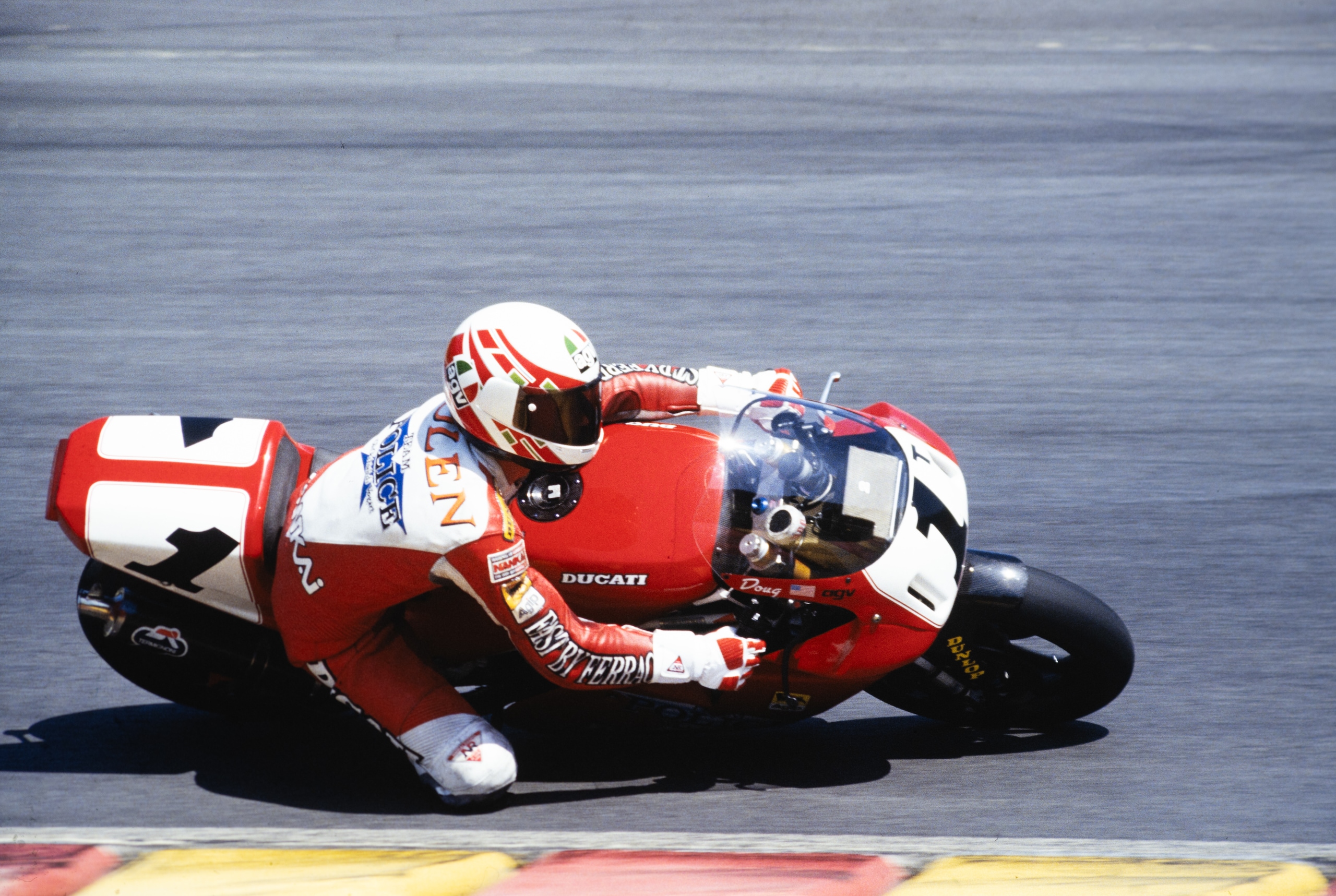 Ducati vincente in SBK: le foto di tutti i piloti sul tetto del mondo
