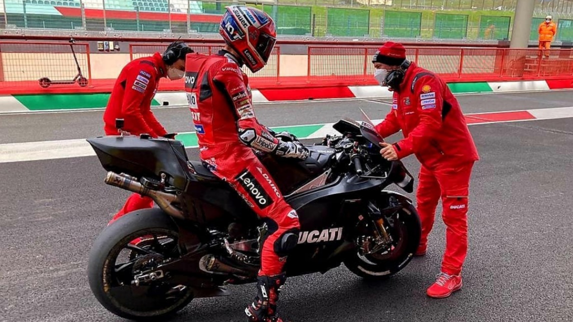 MotoGP, Ducati: test al Mugello per l'infaticabile Pirro - VIDEO |  Motosprint