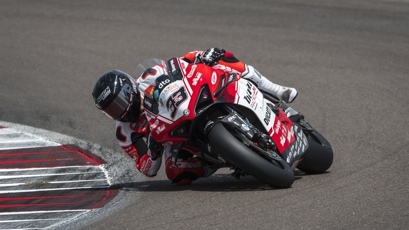 SBK, “Macho” 33 is back: Melandri è già in pista - FOTO