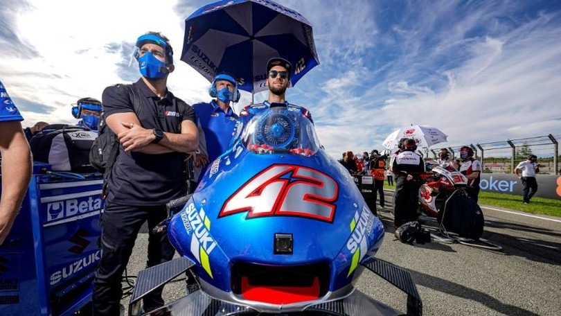 GP Valencia, Rins: “Per raggiungere Mir, non dovrò trattenermi”