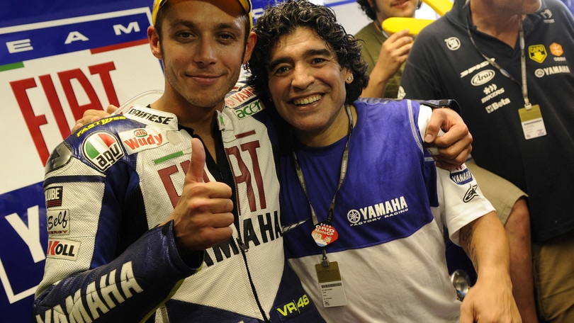 Diego Armando Maradona e quell'incontro con Rossi: “Tu sei la storia” - FOTO