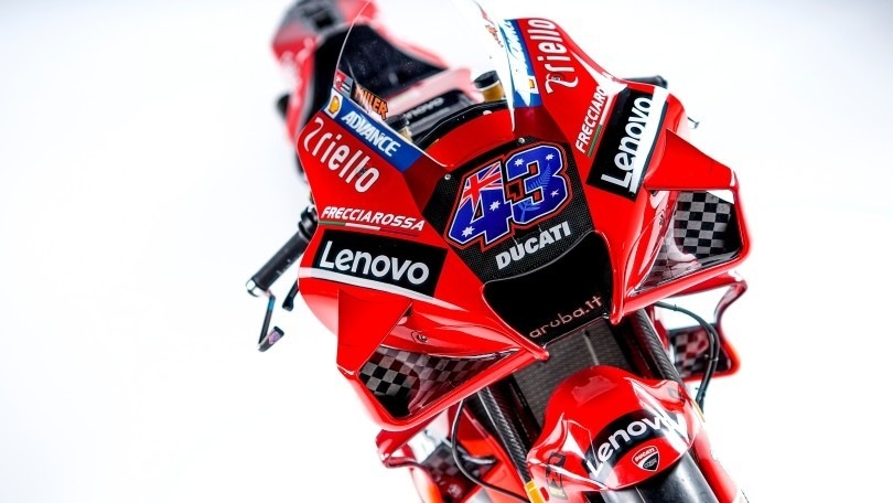 MotoGP, Rossa e spigolosa: ecco la nuova Ducati Desmosedici GP21