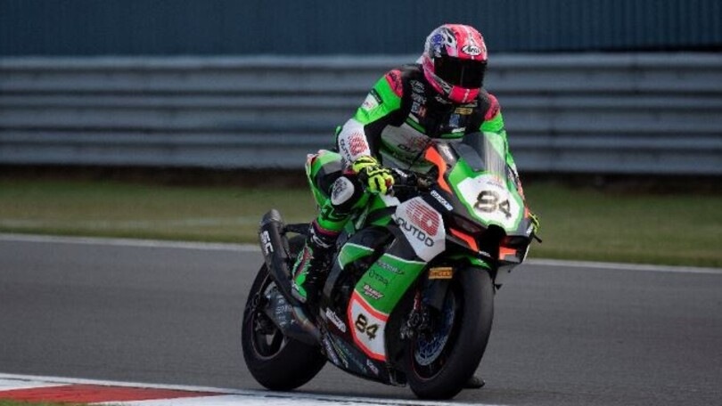 SBK, pilota cercasi: la Ninja del team Pedercini è una sella libera