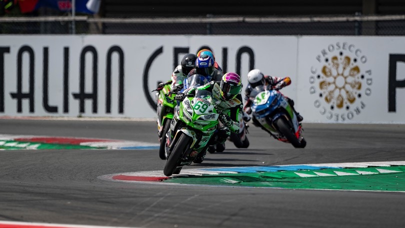 SSP300 Assen: Booth-Amos vince Gara 2 tra le penalità