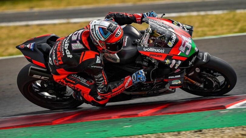 CIV SBK, Mugello: vittoria in Gara 1 e titolo italiano per Michele Pirro