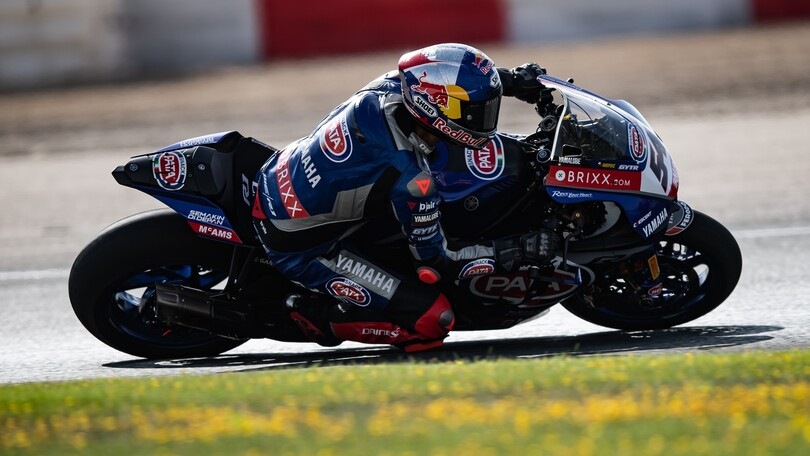SBK, Magny-Cours: Razgatlioglu risponde a Rea nelle FP2