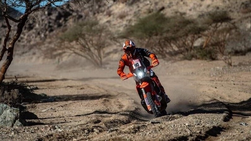 Dakar, incredibile Petrucci: chiude terzo con la KTM nella quarta tappa