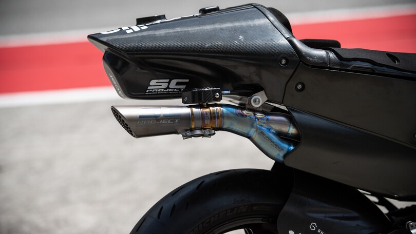 MotoGP, Aprilia: addio Akrapovic, arriva lo scarico SC Project