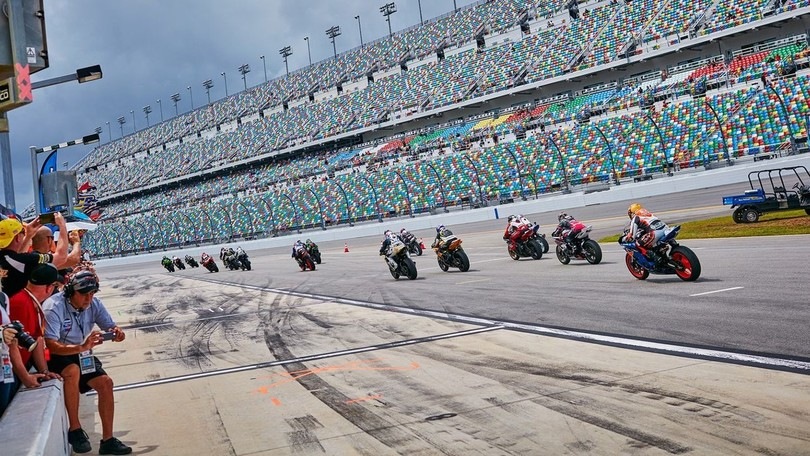 Il brivido del banking a 300 all'ora: gli ultimi 10 vincitori della Daytona 200