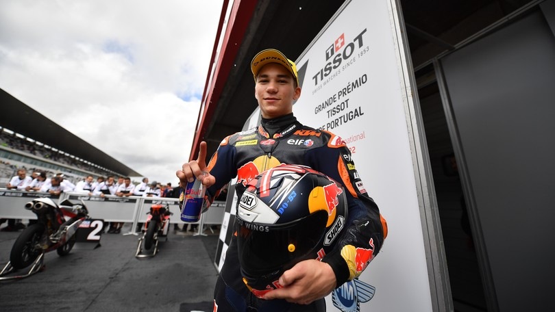 Moto3, GP Portogallo: Oncu in pole position, Rossi migliore degli italiani