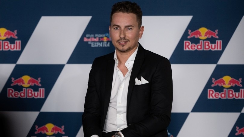 Lorenzo: "Sognavo un motorhome come quello di Biaggi. L'ho avuto"