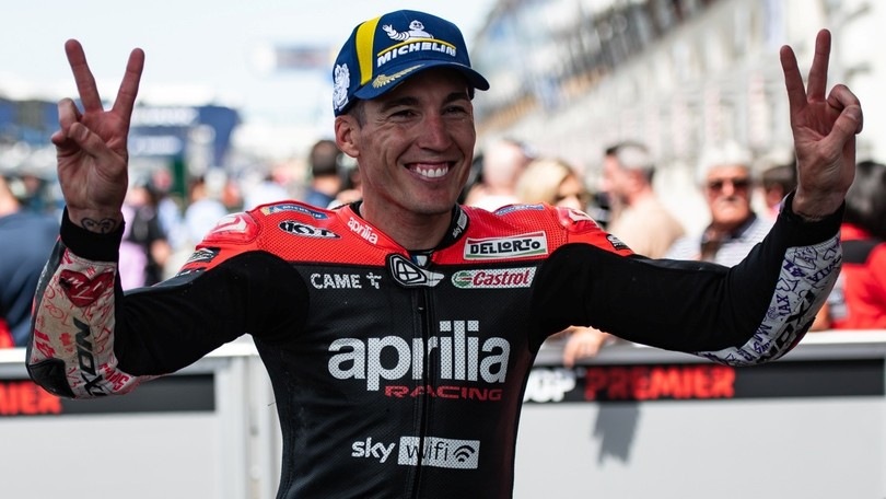 MotoGP, il manager di Aleix: “Aprilia non si aspettava un Espargaro così competitivo”